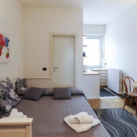 Duomo 2 Apartment Milan Exterior photo