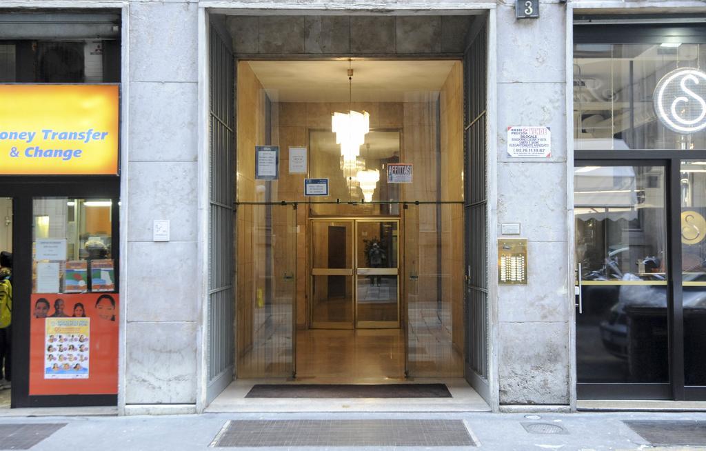 Duomo 2 Apartment Milan Exterior photo