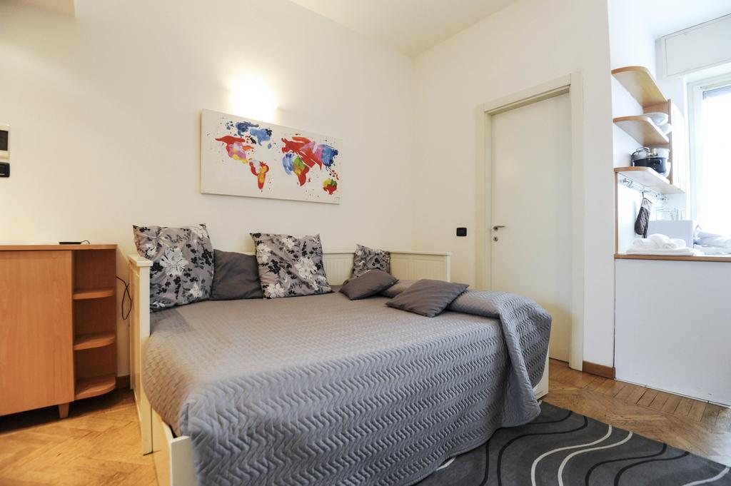 Duomo 2 Apartment Milan Exterior photo